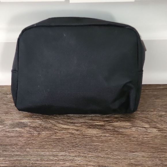 Tumi Small Black Cosmetic Or Toiletry Bag for Men - Picture 3 of 5